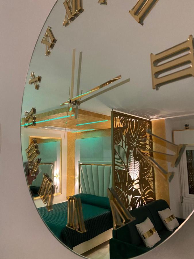 Fashion Apartment Gold Bologna With Jacuzzi & Car Garage Zewnętrze zdjęcie