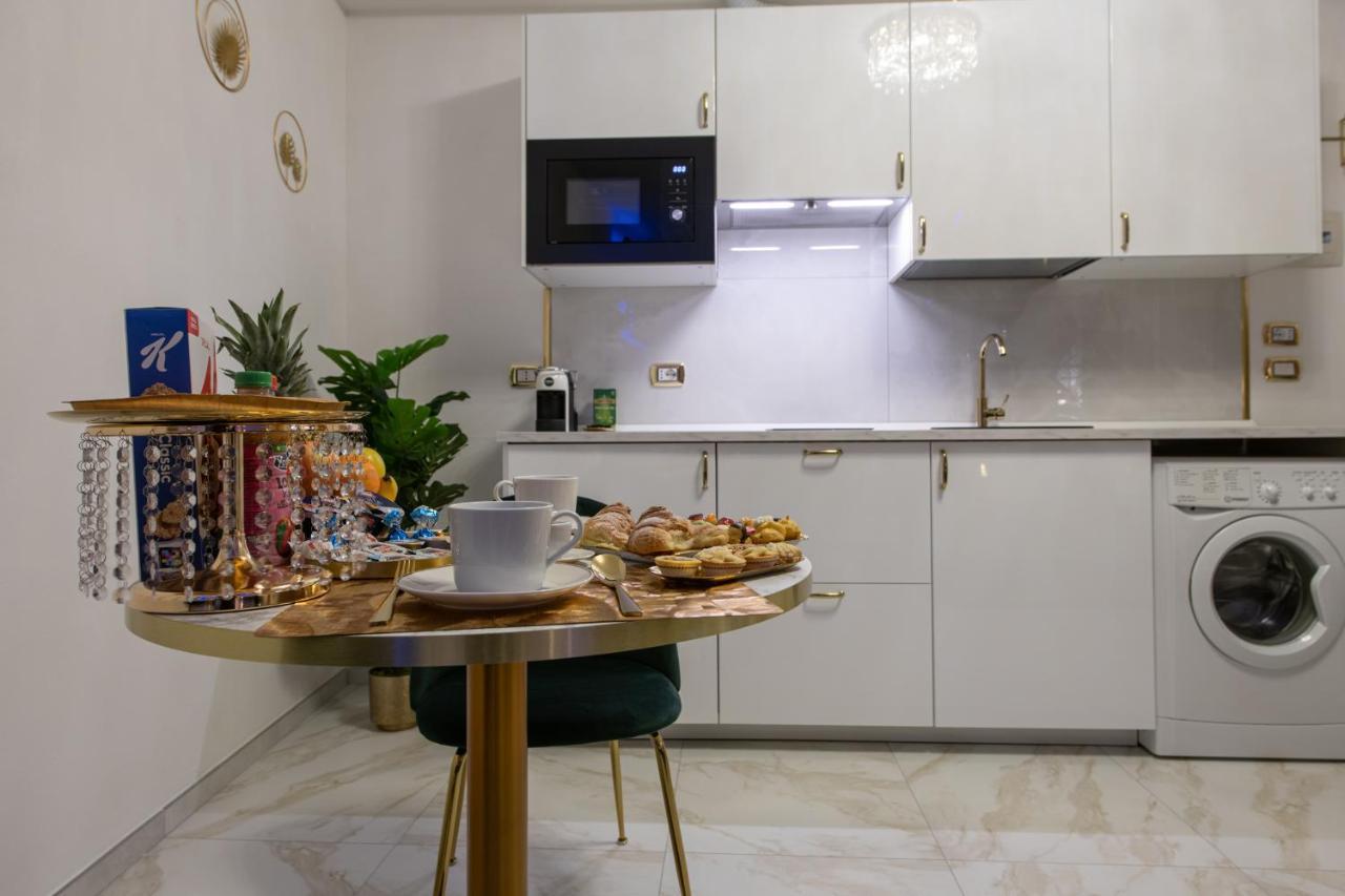 Fashion Apartment Gold Bologna With Jacuzzi & Car Garage Zewnętrze zdjęcie