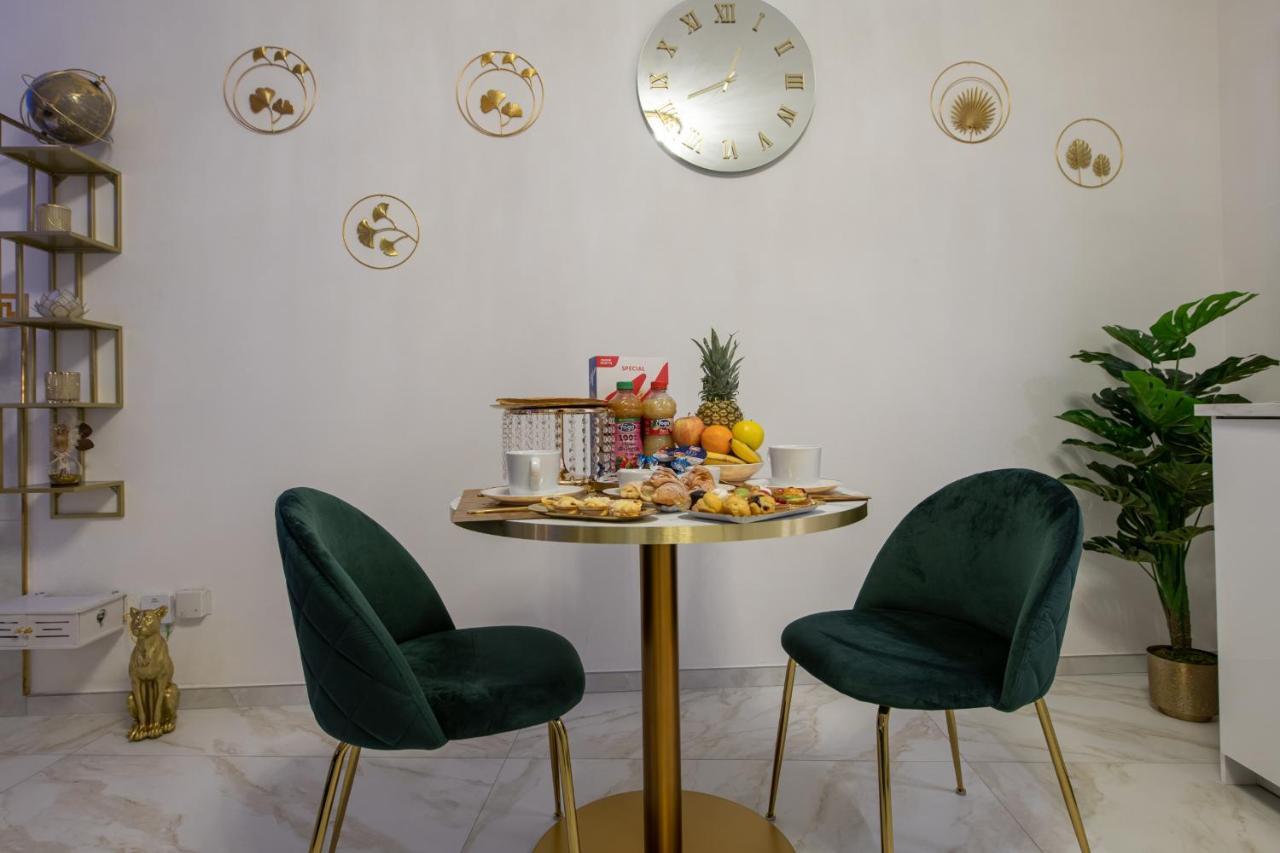 Fashion Apartment Gold Bologna With Jacuzzi & Car Garage Zewnętrze zdjęcie