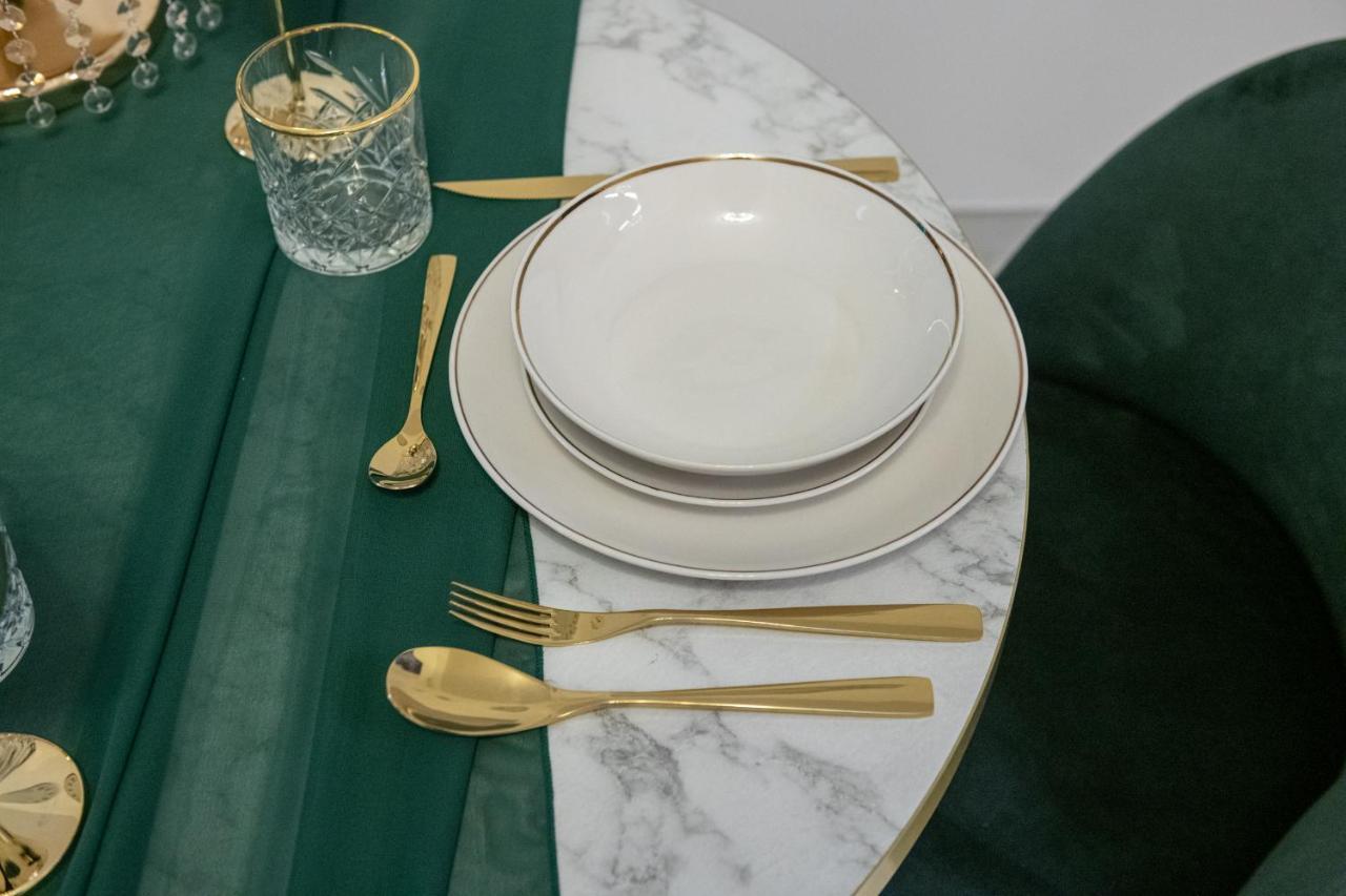 Fashion Apartment Gold Bologna With Jacuzzi & Car Garage Zewnętrze zdjęcie