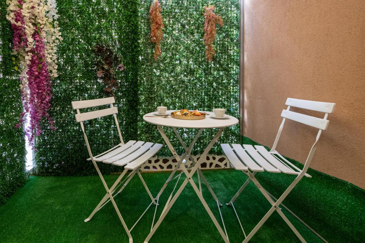 Fashion Apartment Gold Bologna With Jacuzzi & Car Garage Zewnętrze zdjęcie