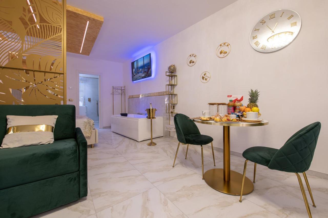 Fashion Apartment Gold Bologna With Jacuzzi & Car Garage Zewnętrze zdjęcie