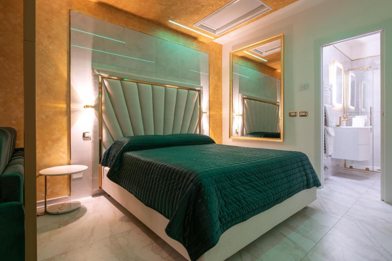 Fashion Apartment Gold Bologna With Jacuzzi & Car Garage Zewnętrze zdjęcie