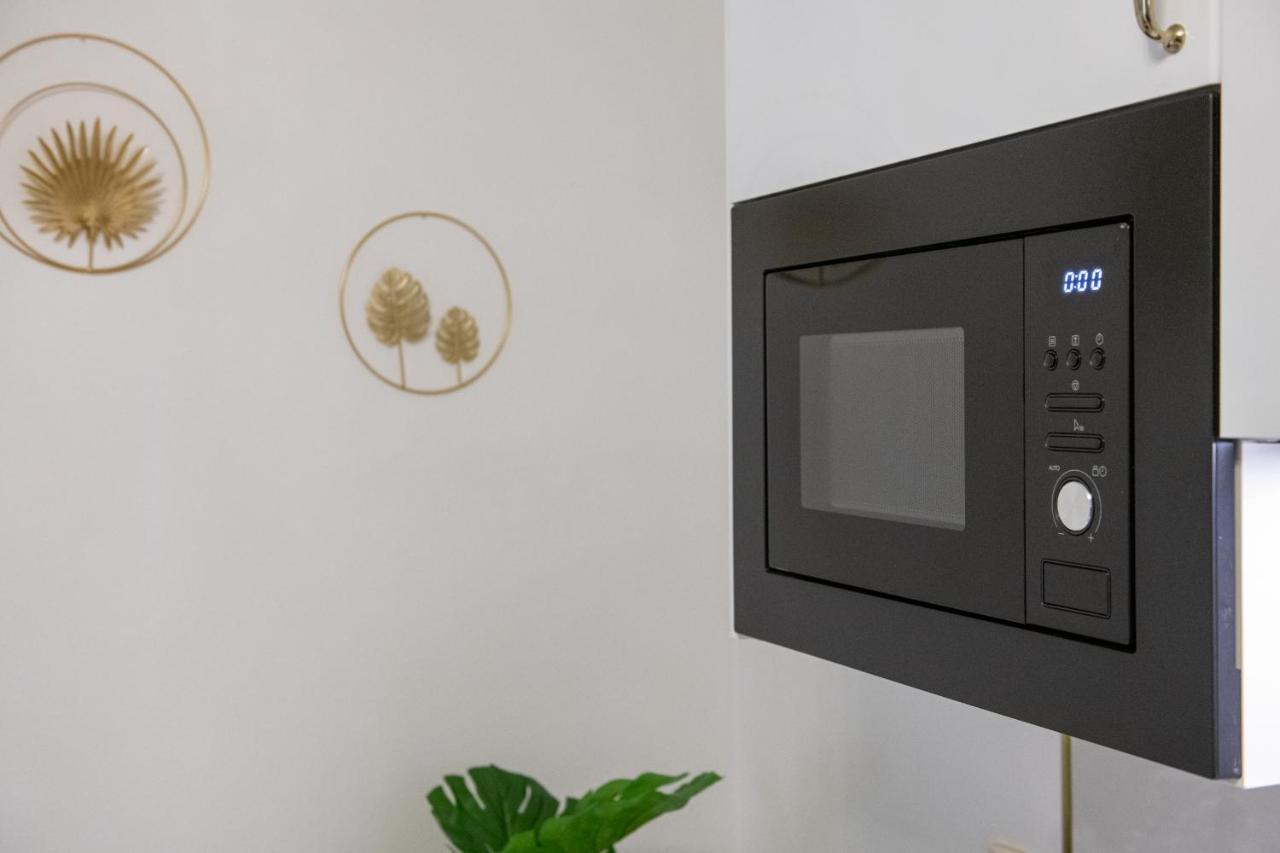 Fashion Apartment Gold Bologna With Jacuzzi & Car Garage Zewnętrze zdjęcie