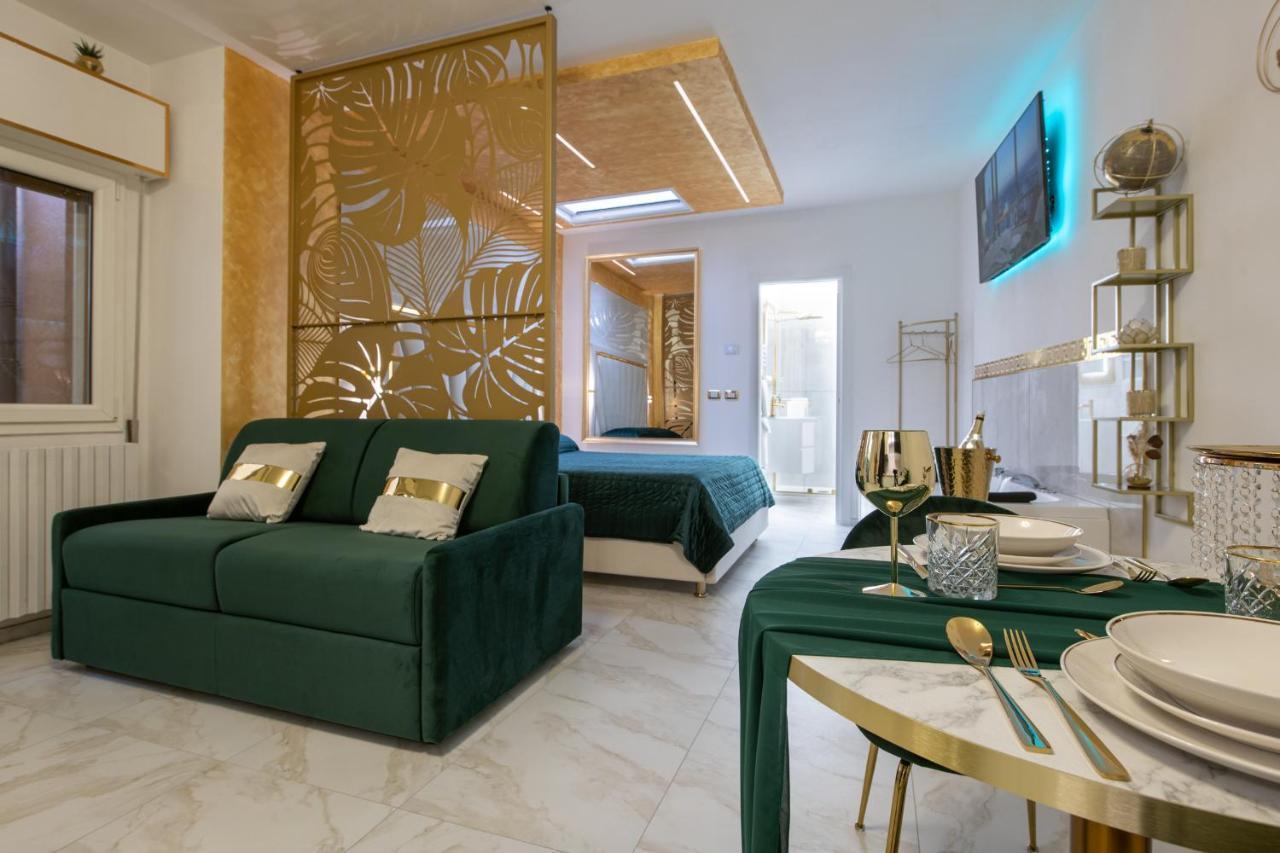 Fashion Apartment Gold Bologna With Jacuzzi & Car Garage Zewnętrze zdjęcie