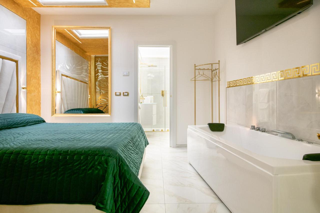 Fashion Apartment Gold Bologna With Jacuzzi & Car Garage Zewnętrze zdjęcie