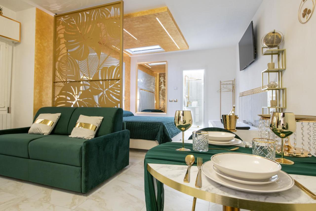 Fashion Apartment Gold Bologna With Jacuzzi & Car Garage Zewnętrze zdjęcie